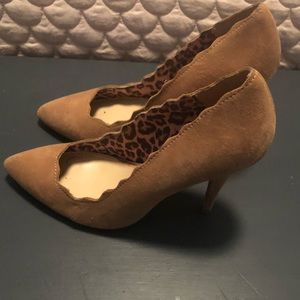 Betsey Johnson scallop pumps